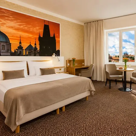 Metropolitan Old Town - Czech Leading