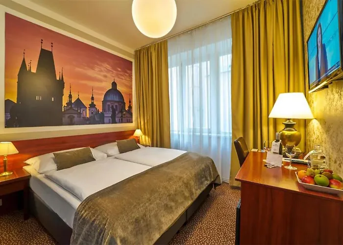 Metropolitan Old Town - Czech Leading