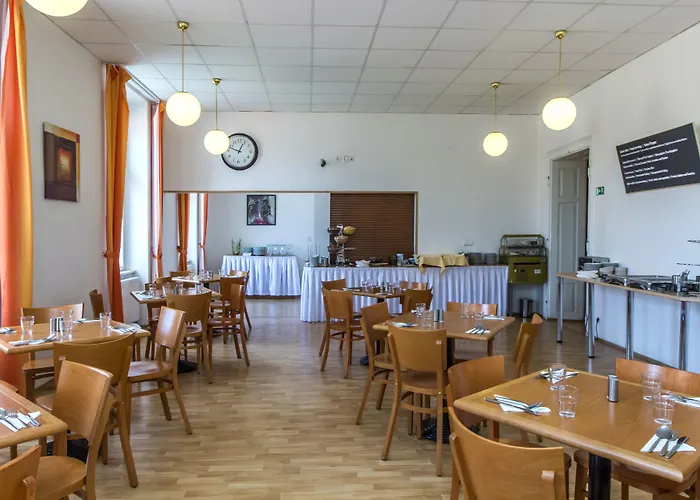 Metropolitan Old Town - Czech Leading Hotell