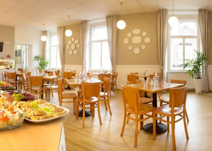 Metropolitan Old Town - Czech Leading Hotell